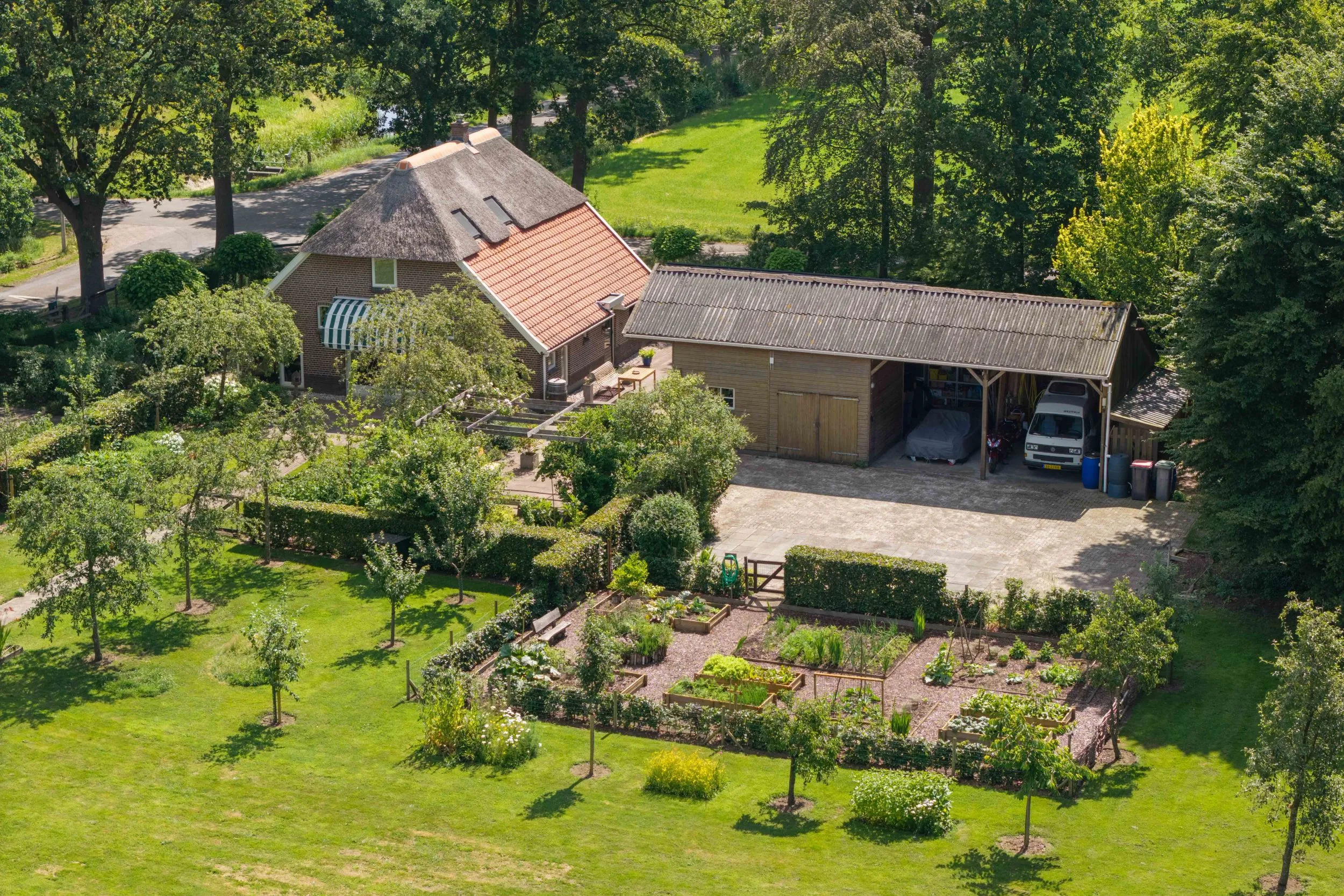 Dwarsdijk 6, Laren