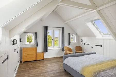 Woonboerderij met kantoor, schuur en uniek voedselbos